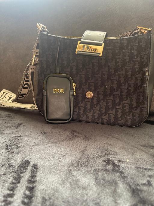 Buy & Sell South West London Wandsworth - Photos for Christian Dior Purse