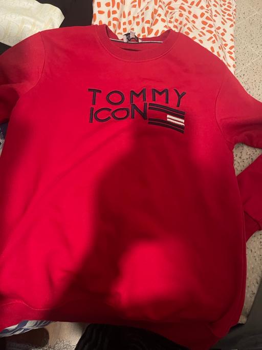 Buy & Sell South West London Wandsworth - Photos for Tommy Icon Red Jumper
