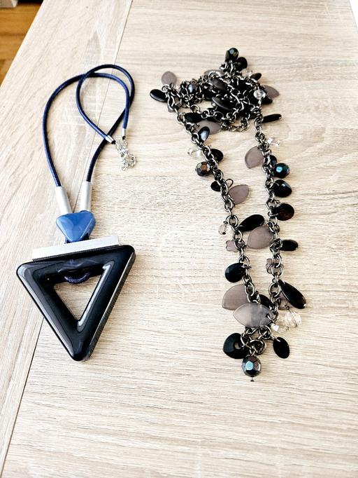 Buy & Sell South Yorkshire Doncaster - Photos for 2 longer length necklaces.