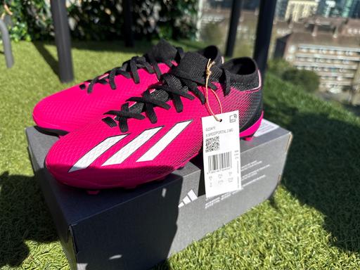 Buy & Sell North London Finsbury Park - North London - Photos for Kids football boots NEW