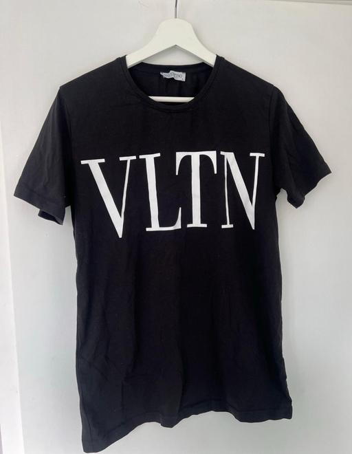 Buy & Sell East London Blackwall - East London - Photos for Men’s Valentino T-Shirt