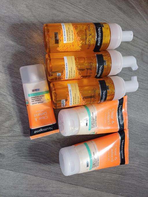 Buy & Sell West Midlands Birmingham - Photos for Neutrogena bundle