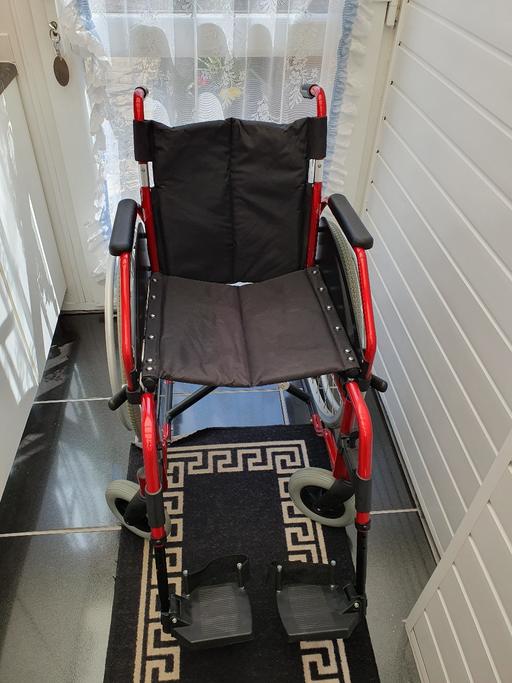Buy & Sell West Midlands Dudley - Photos for adults fold up wheelchair elite care