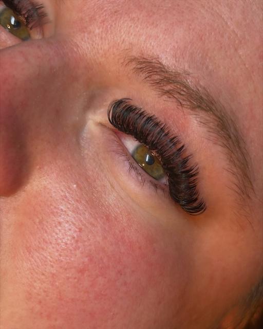 Buy & Sell East London Little Ilford - East London - Photos for Russian lashes full set