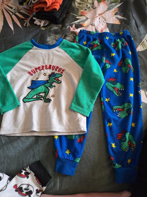 Buy & Sell Handsworth Sheffield - Photos for 3-4 years dinosaur pyjamas primark