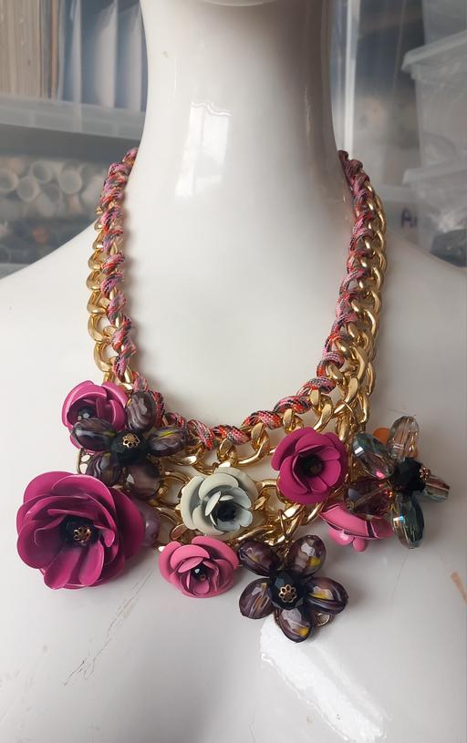 Buy & Sell Thatto Heath Saint Helens - Photos for massive floral statement necklace