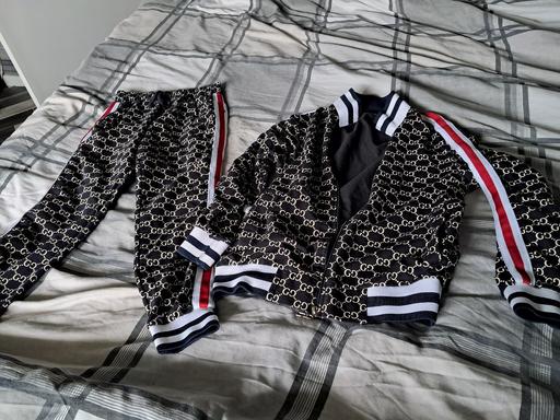 Buy & Sell West Midlands Sandwell - Photos for Mans Tracksuit