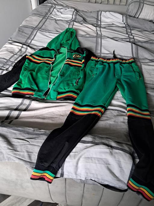 Buy & Sell Lyng Sandwell - Photos for Mans tracksuit