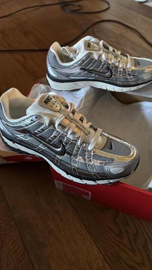 Buy & Sell Staffordshire Cannock Chase - Photos for Nike p6000 metallic silver