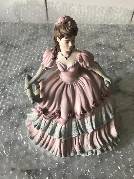 Buy & Sell Windsor and Maidenhead Datchet - Sutton - Photos for Coalport figurine