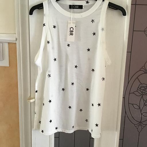 Buy & Sell East London Plaistow - East London - Photos for Vest top