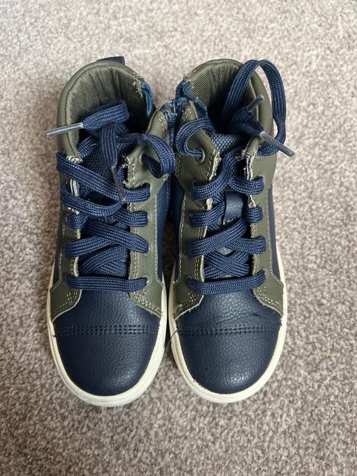 Buy & Sell East London Leamouth - East London - Photos for Boys shoes