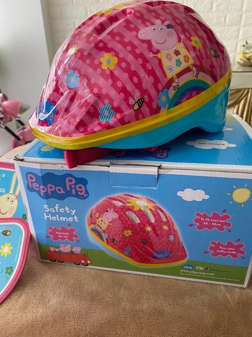Buy & Sell South West London Sutton - Photos for Peppa pig scooter and BNIB helmet