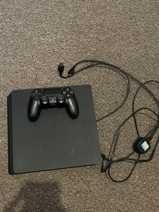 Buy & Sell East London Redbridge - Photos for PS4 console with one controller