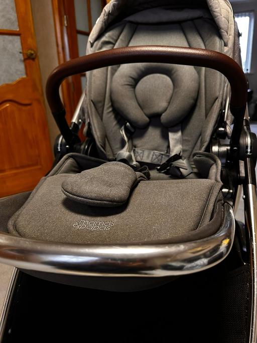 Buy & Sell Leicestershire Leicester - Photos for MAMA'S & PAPA'S OCCARO MODEL JUNIOR AND BABY