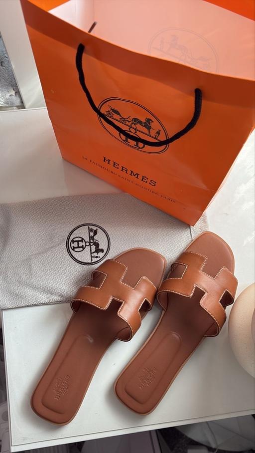 Buy & Sell East London Loxford - East London - Photos for Hermes Orion sandals uk size 6 euro 39 gold