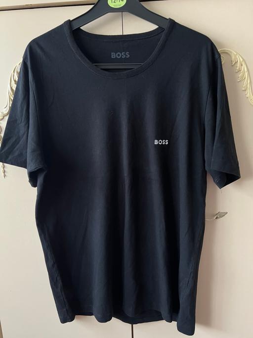 Buy & Sell West Midlands Sandwell - Photos for Mens Boss T Shirt size L