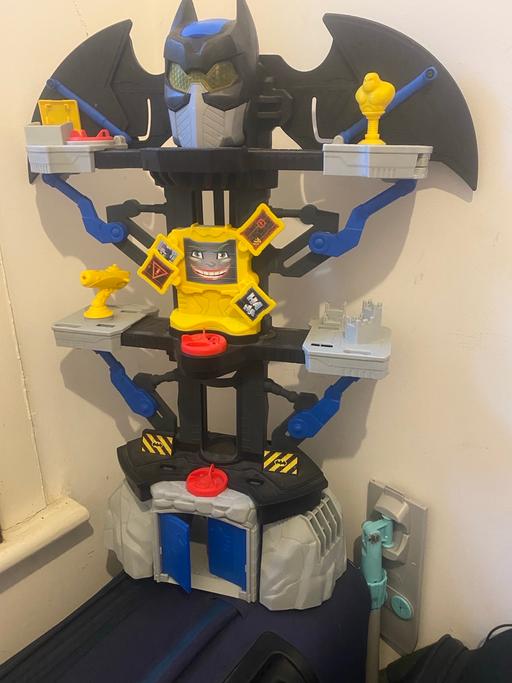 Buy & Sell Lancashire Pendle - Photos for Dc comic Batman imaginex transformering bat c