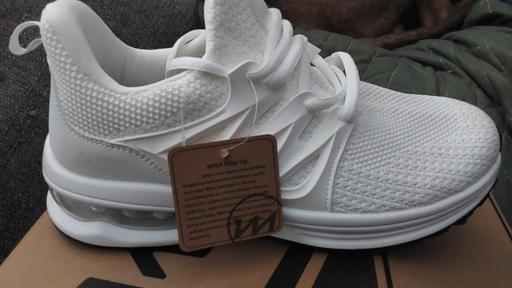 Buy & Sell South East London Brixton - South East London - Photos for New pure white trainers