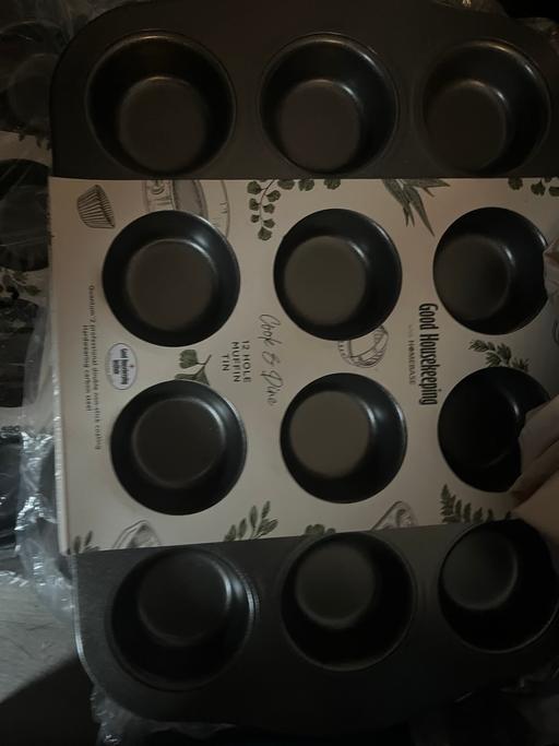 Buy & Sell West Midlands Wolverhampton - Photos for New muffin trays