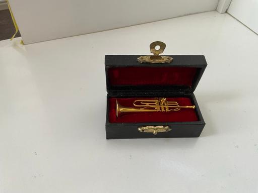 Buy & Sell East London Maryland - East London - Photos for Dolls house