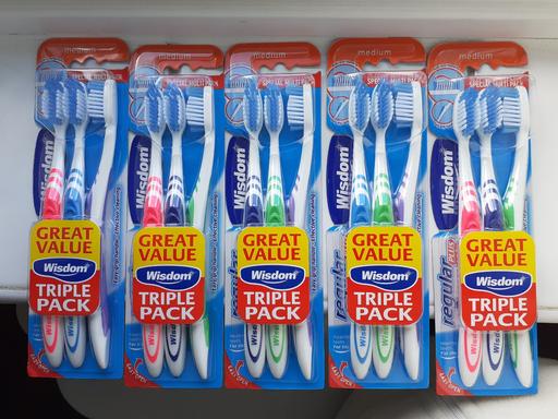 Buy & Sell West Midlands Walsall - Photos for 5 packs toothbrushs, mouthwash, toothpaste x2