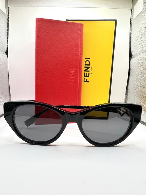Buy & Sell North West London Burnt Oak - North West London - Photos for Women’s Black Cat Eye Sunglasses