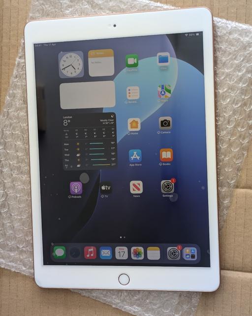 Buy & Sell Merseyside Liverpool - Photos for iPad 7 32gb iOS 18 No offers