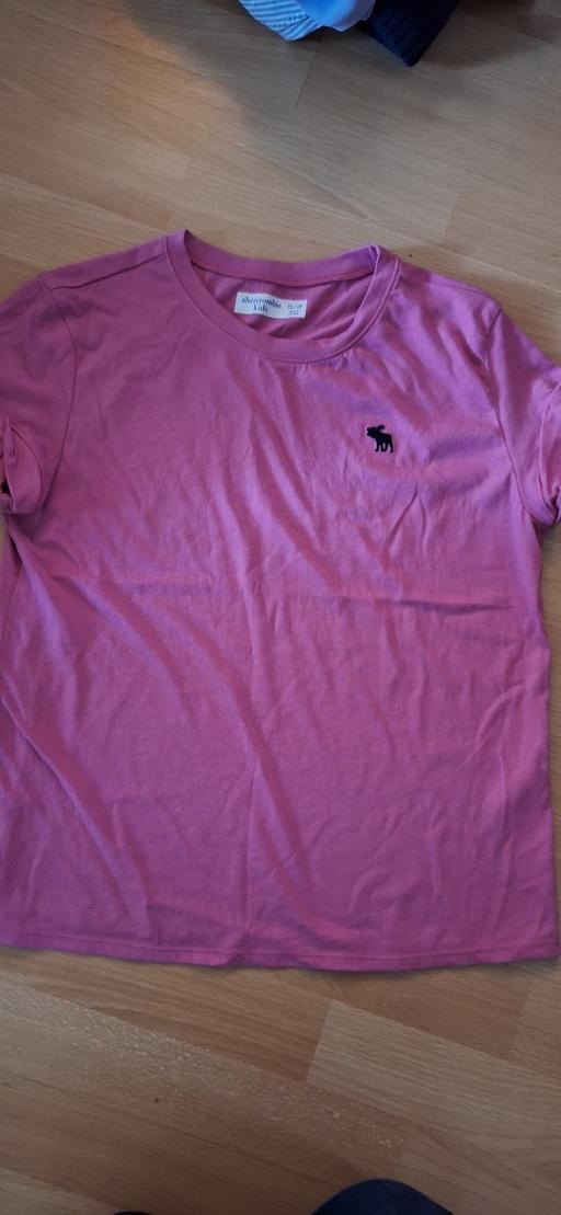 Buy & Sell South East London Albany Park - DA5 - Photos for T shirt Abercrombue and Fitch