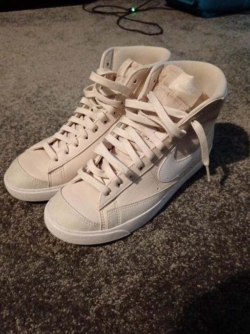 Buy & Sell Kent Thanet - Photos for Nike trainers