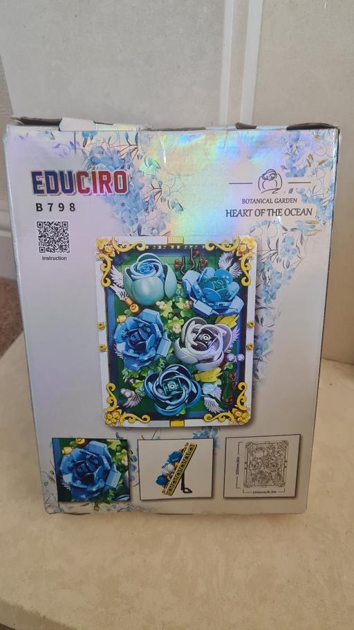 Buy & Sell West Midlands Walsall - Photos for New lego type flower frame