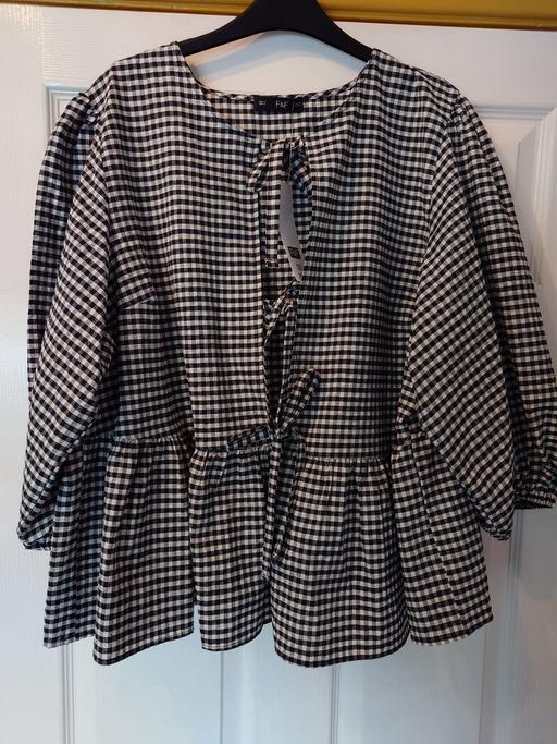 Buy & Sell Leicestershire Charnwood - Photos for Women's gingham top size 22