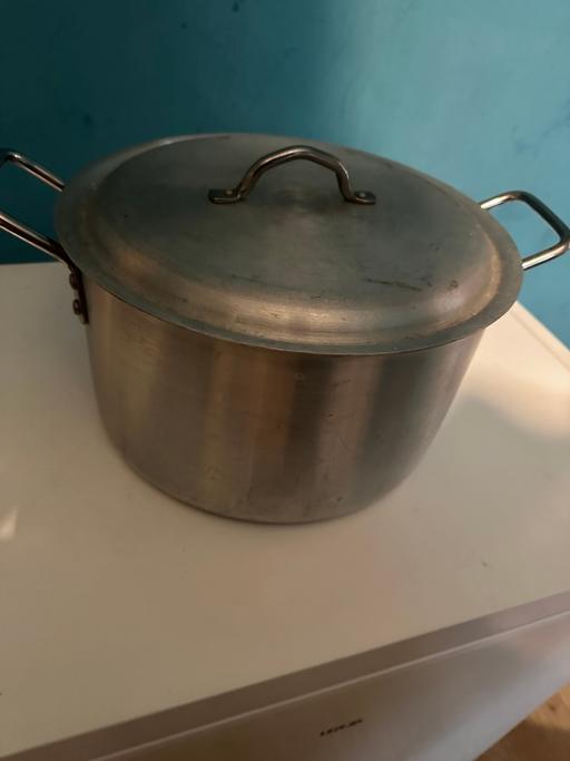 Buy & Sell West Midlands Sandwell - Photos for Large cooking pot with lid
