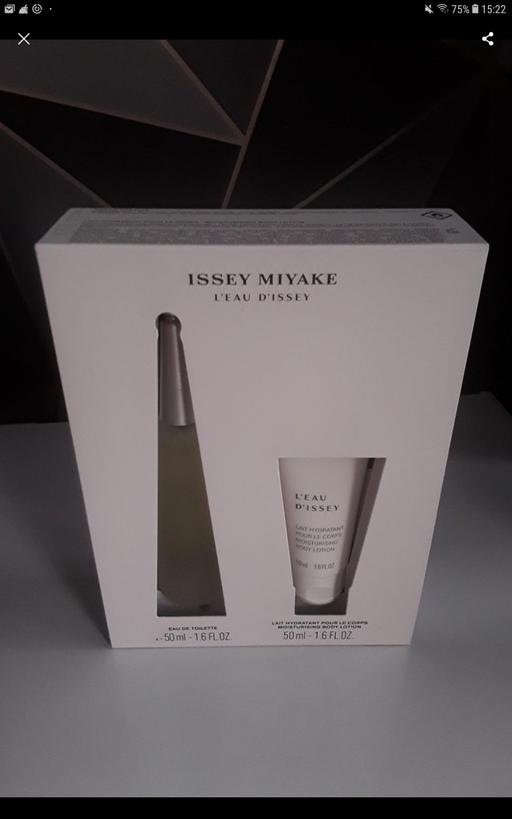 Buy & Sell Worcestershire Redditch - Photos for perfume gift set