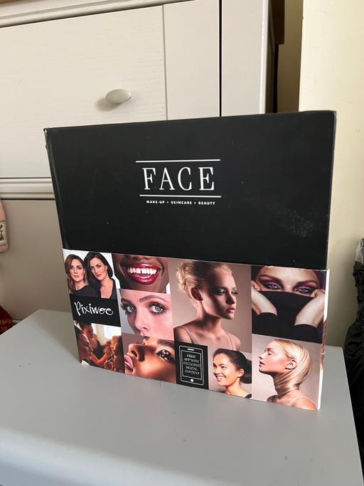 Buy & Sell Tyne and Wear Sunderland - Photos for Make Up Book ( New )