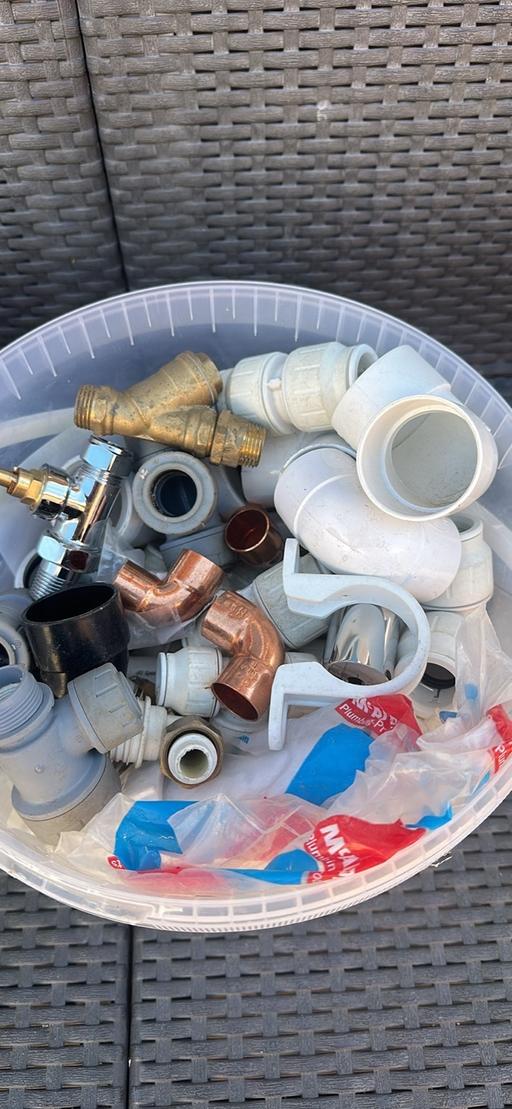 Buy & Sell Halton Palacefields - Watford - Photos for Tube of fittings