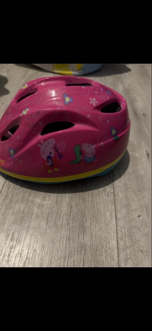 Buy & Sell Central London Cannon Street Station - Central London - Photos for Girls Peppa pig bike helmet