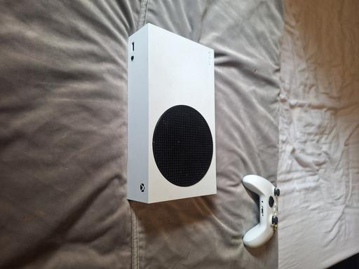 Buy & Sell West Midlands Walsall - Photos for xbox series s with wires an box