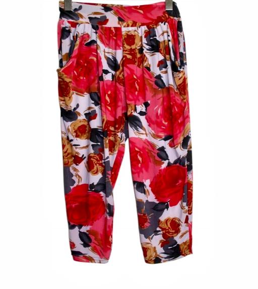 Buy & Sell North West London Chalk Farm - North West London - Photos for floral print Capri trousers size S