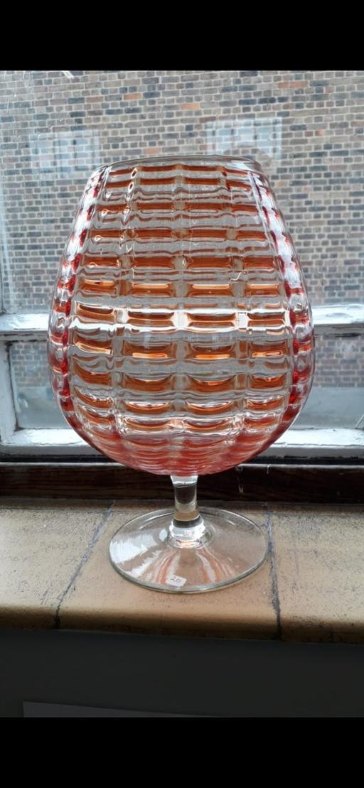 Buy & Sell South East London Shirley - South East London - Photos for LARGE ITALIAN RIBBED GLASS BRANDY BOWL VASE.