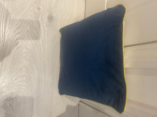 Buy & Sell East London Highams Park - East London - Photos for Cushion