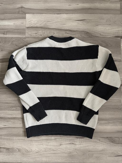 Buy & Sell South West London Tooting Broadway - South West London - Photos for Pull&Bear Black&White Tripes Knit Sweater