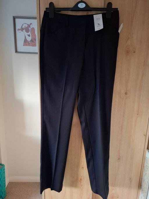 Buy & Sell Staffordshire Tamworth - Photos for BNWT ladies slim leg trousers