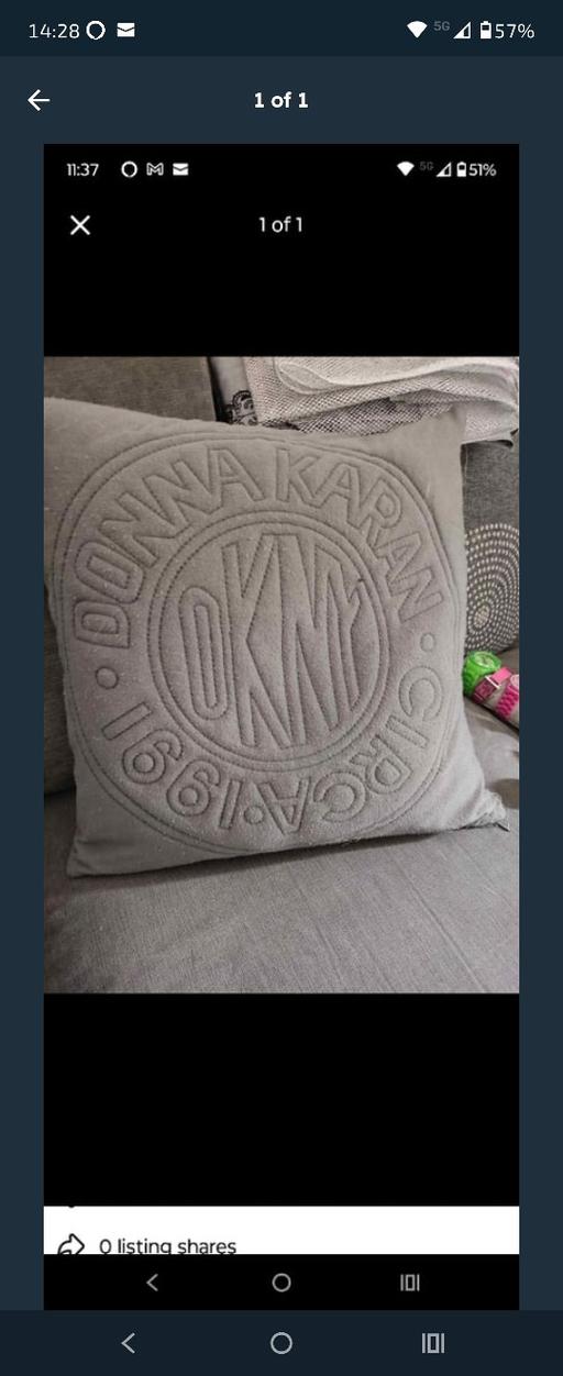 Buy & Sell South East London Kennington - South East London - Photos for DKNY cushion