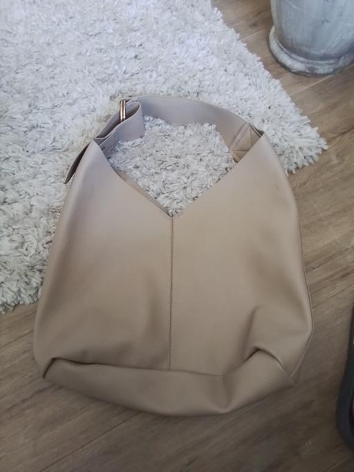 Buy & Sell Bells Mill Dudley - Photos for large new look handbag