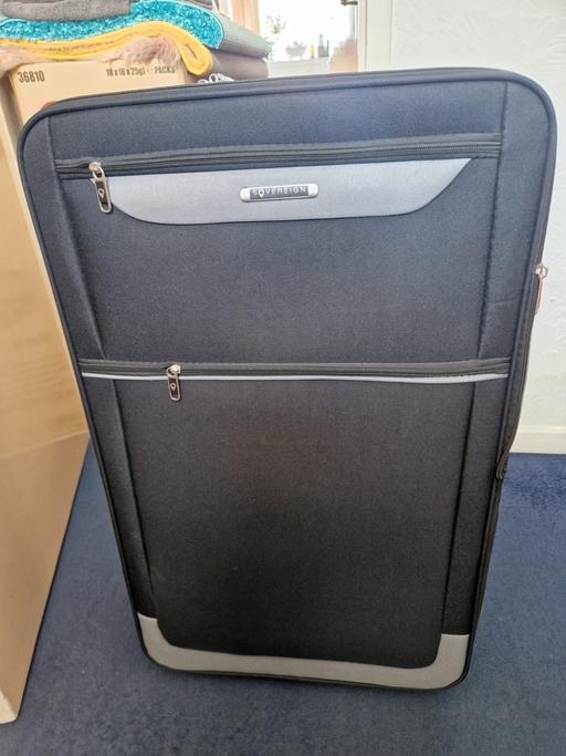 Buy & Sell West Midlands Wolverhampton - Photos for Suitcase