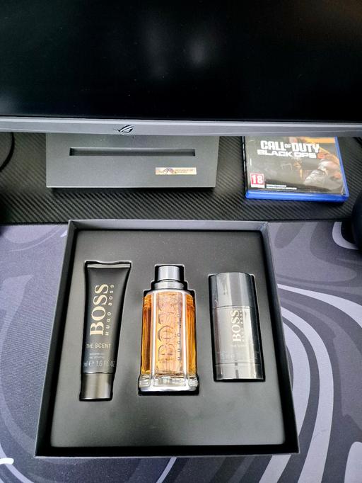 Buy & Sell North London Upper Edmonton - North London - Photos for Hugo boss gift sets