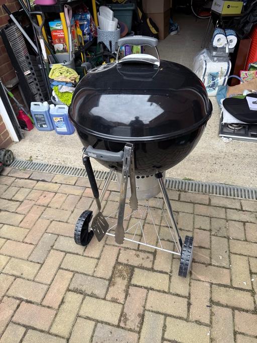 Buy & Sell Surrey Epsom and Ewell - Photos for Weber one touch premium BBQ