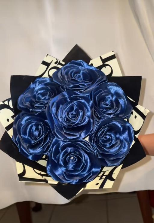 Buy & Sell West Midlands Birmingham - Photos for blue ribbon rose bouquet