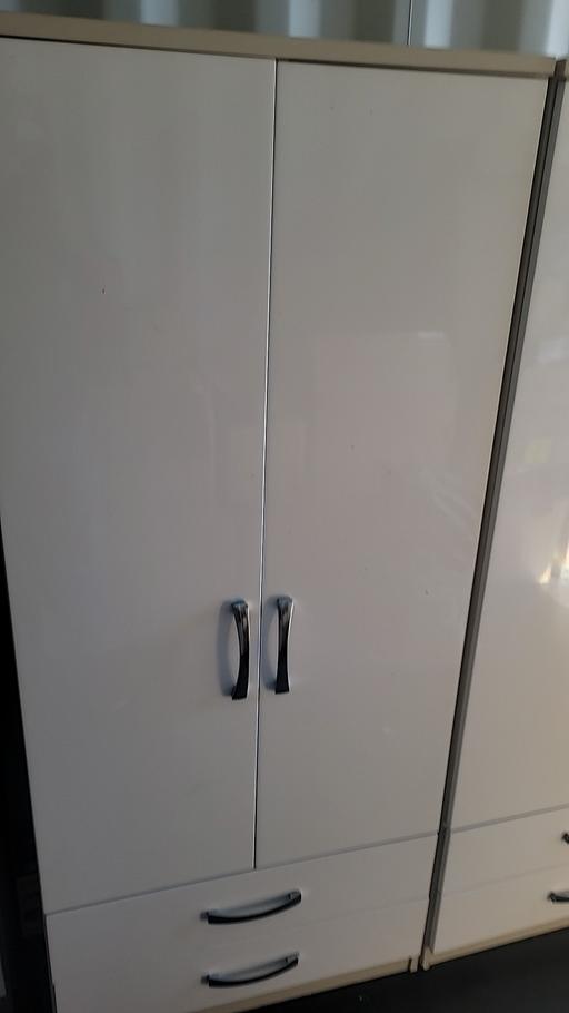 Buy & Sell Staffordshire Tamworth - Photos for 2 wardrobe &one drawee set